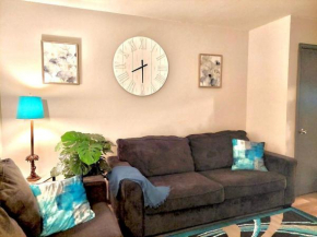 Comfy Home~Teal Feel~Sleeps 8
